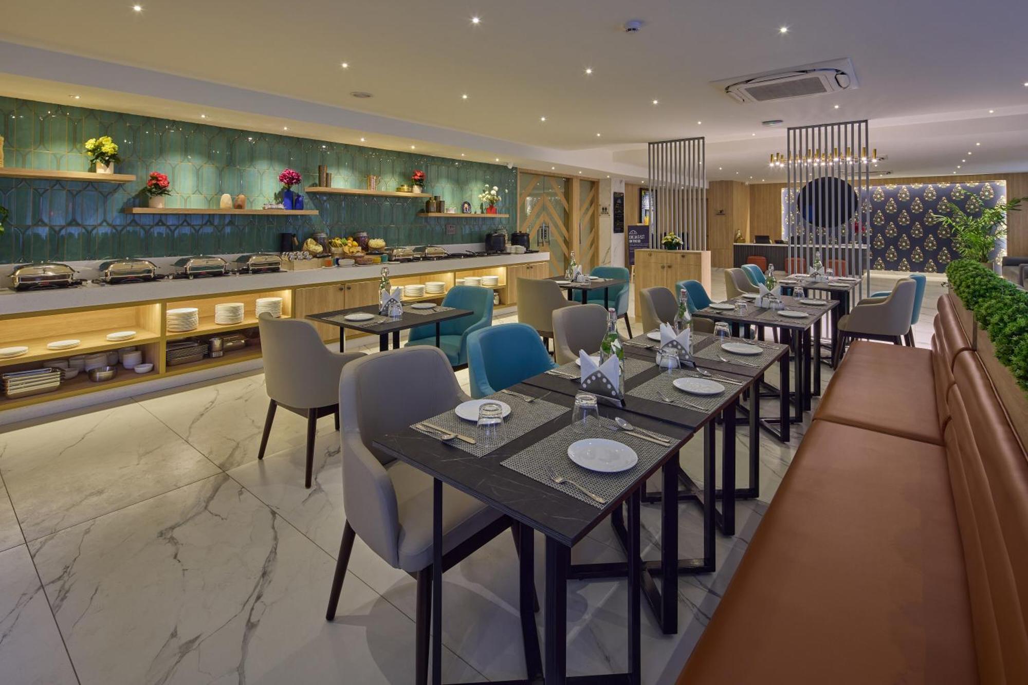 Grand Continent Hebbal A Sarovar Portico Affiliate Hotel Bangalore Exteriör bild