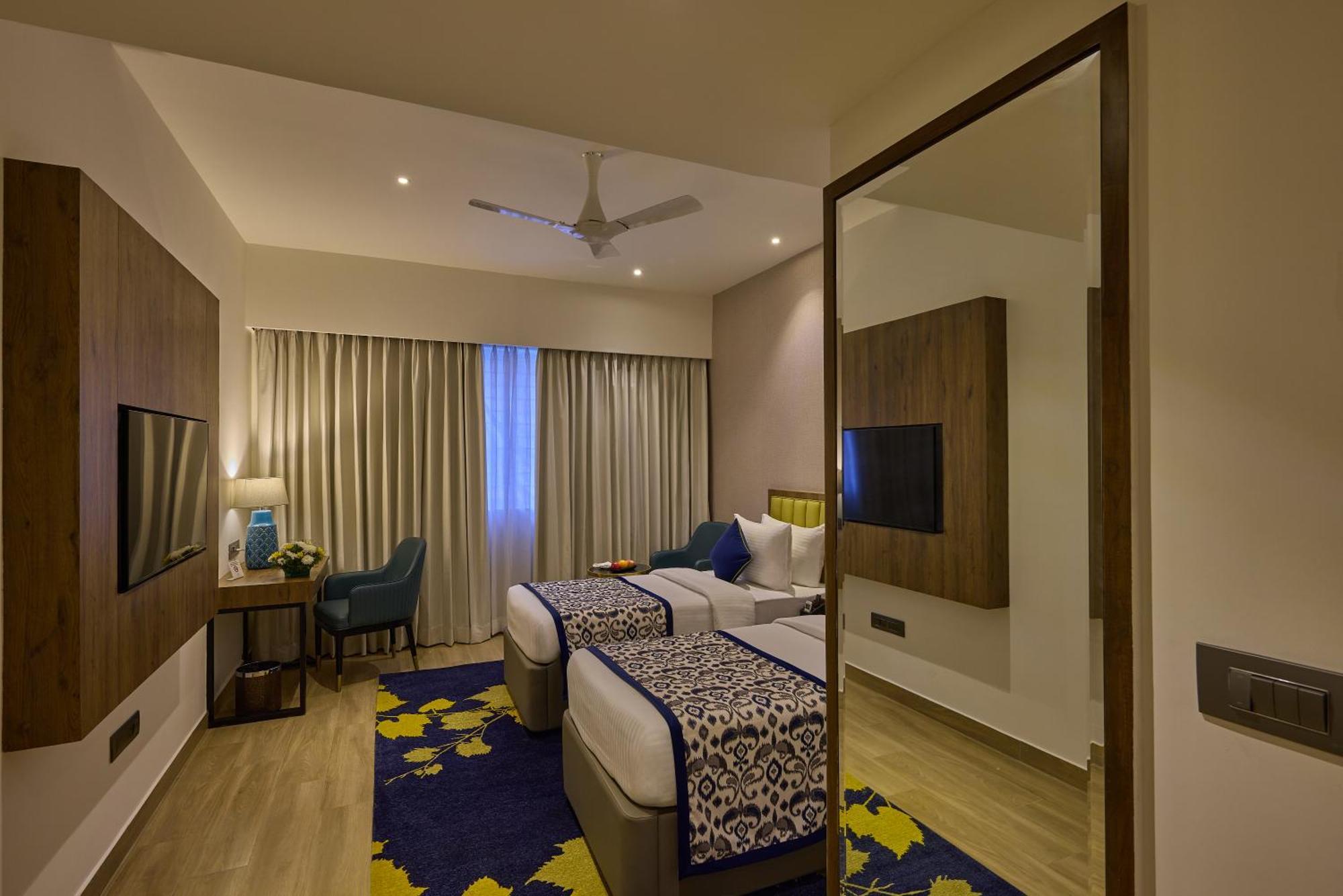 Grand Continent Hebbal A Sarovar Portico Affiliate Hotel Bangalore Exteriör bild