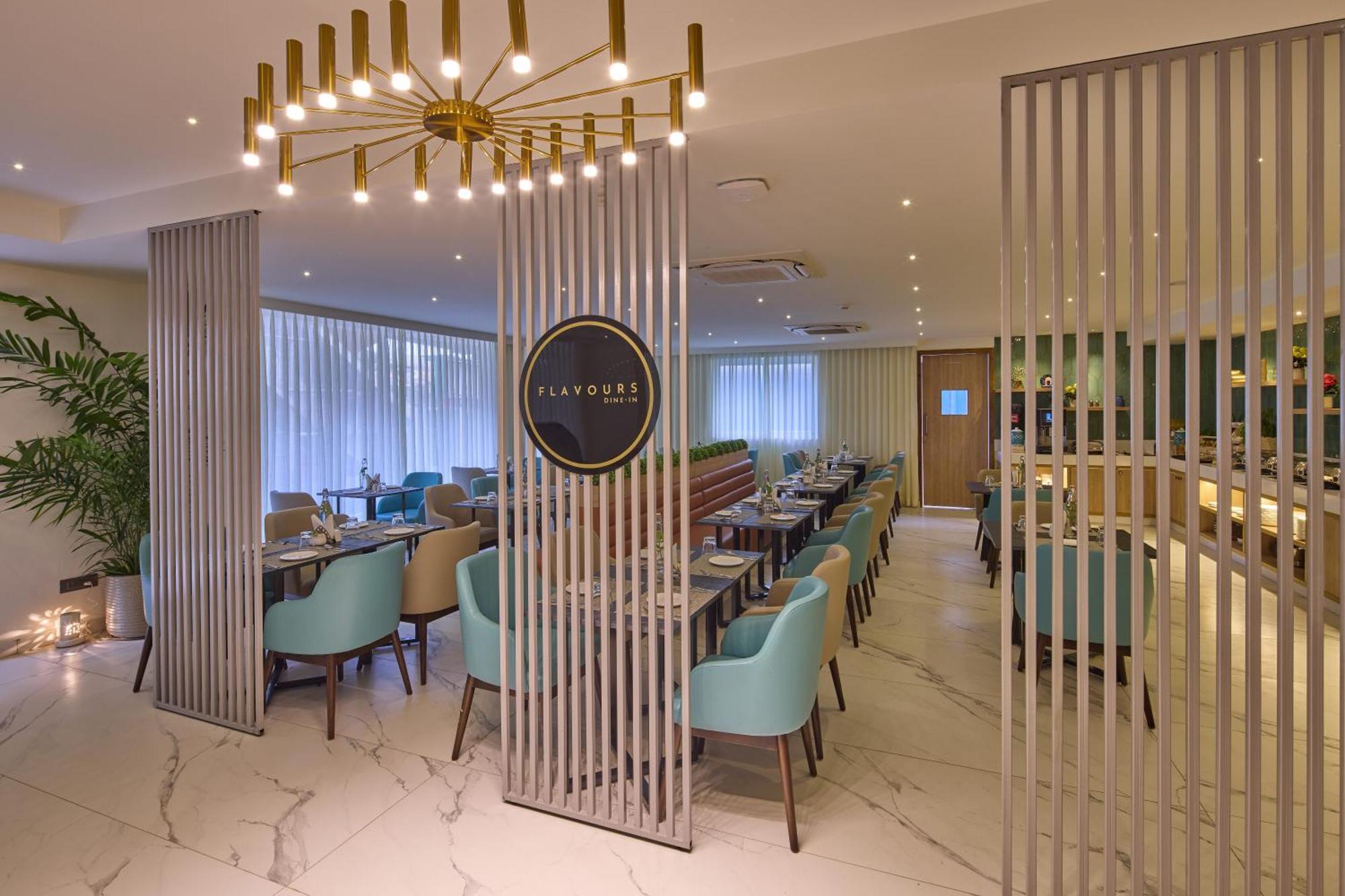 Grand Continent Hebbal A Sarovar Portico Affiliate Hotel Bangalore Exteriör bild