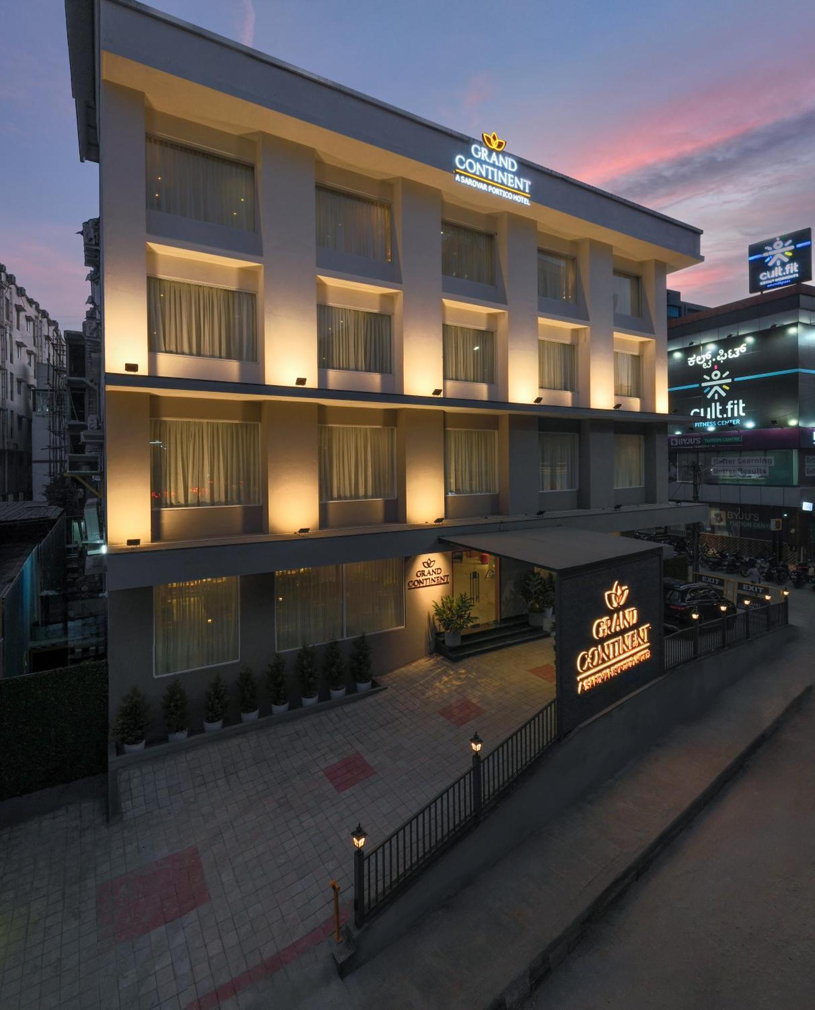 Grand Continent Hebbal A Sarovar Portico Affiliate Hotel Bangalore Exteriör bild