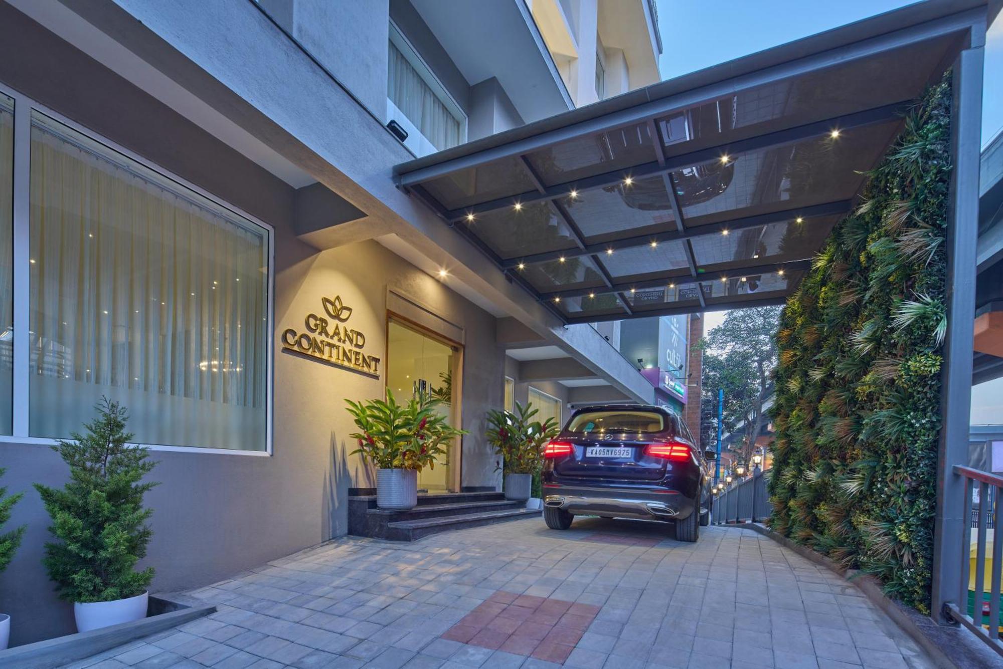 Grand Continent Hebbal A Sarovar Portico Affiliate Hotel Bangalore Exteriör bild